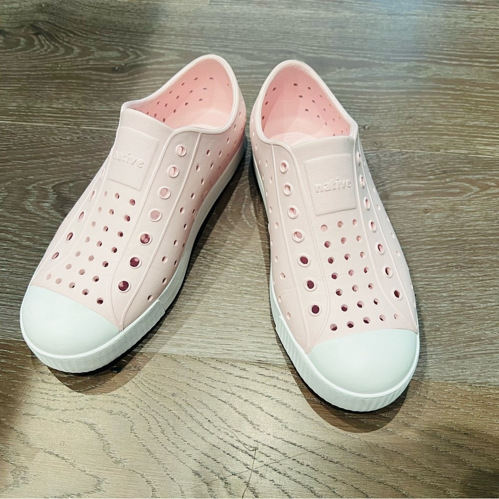 Native Shoes Kids girls Jefferson Slip-On Shoe size 3 J3 pink